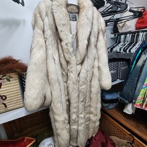 Unisex REAL Saga fox fur